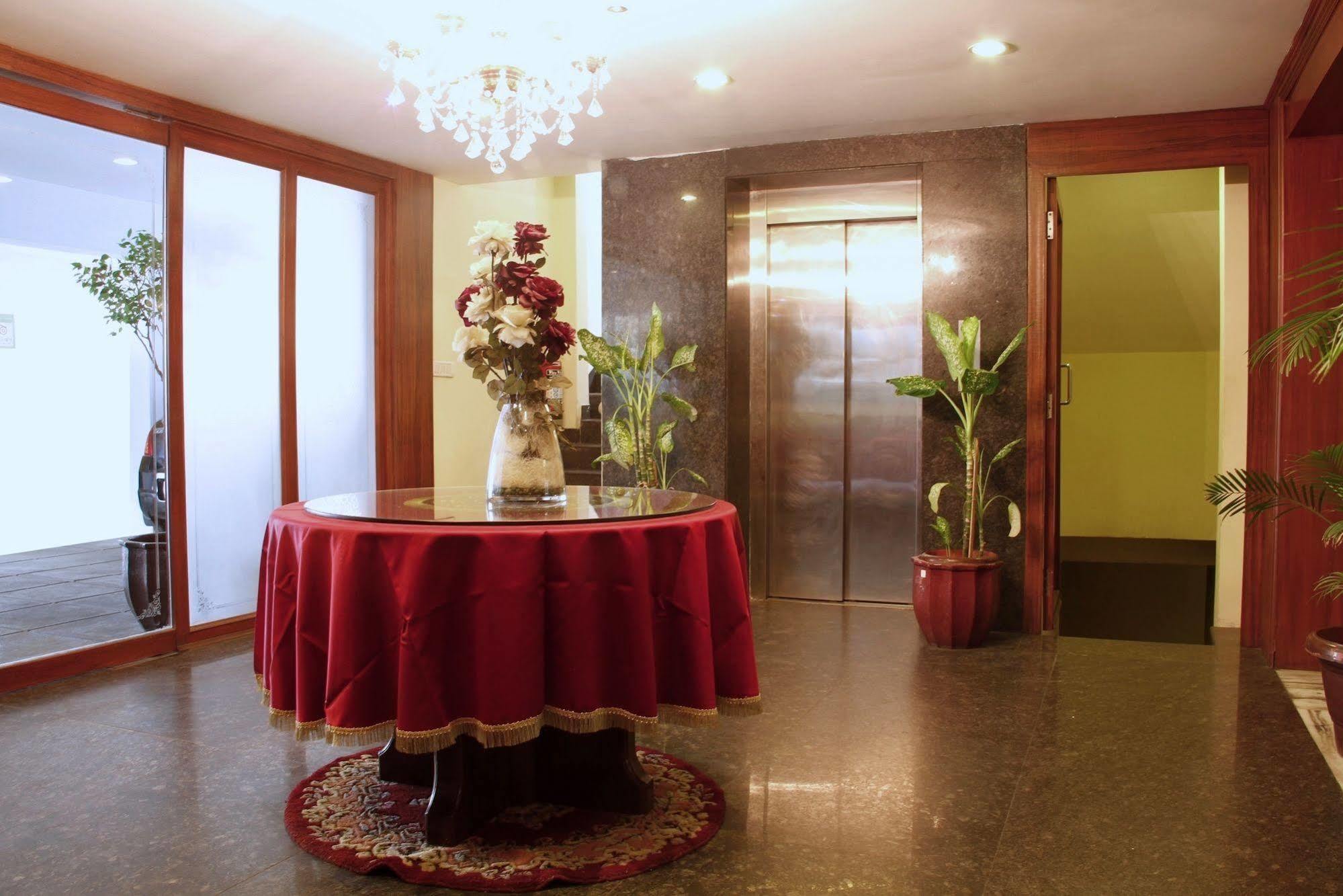 海得拉巴 Genx Banjara Hill 1589酒店 外观 照片