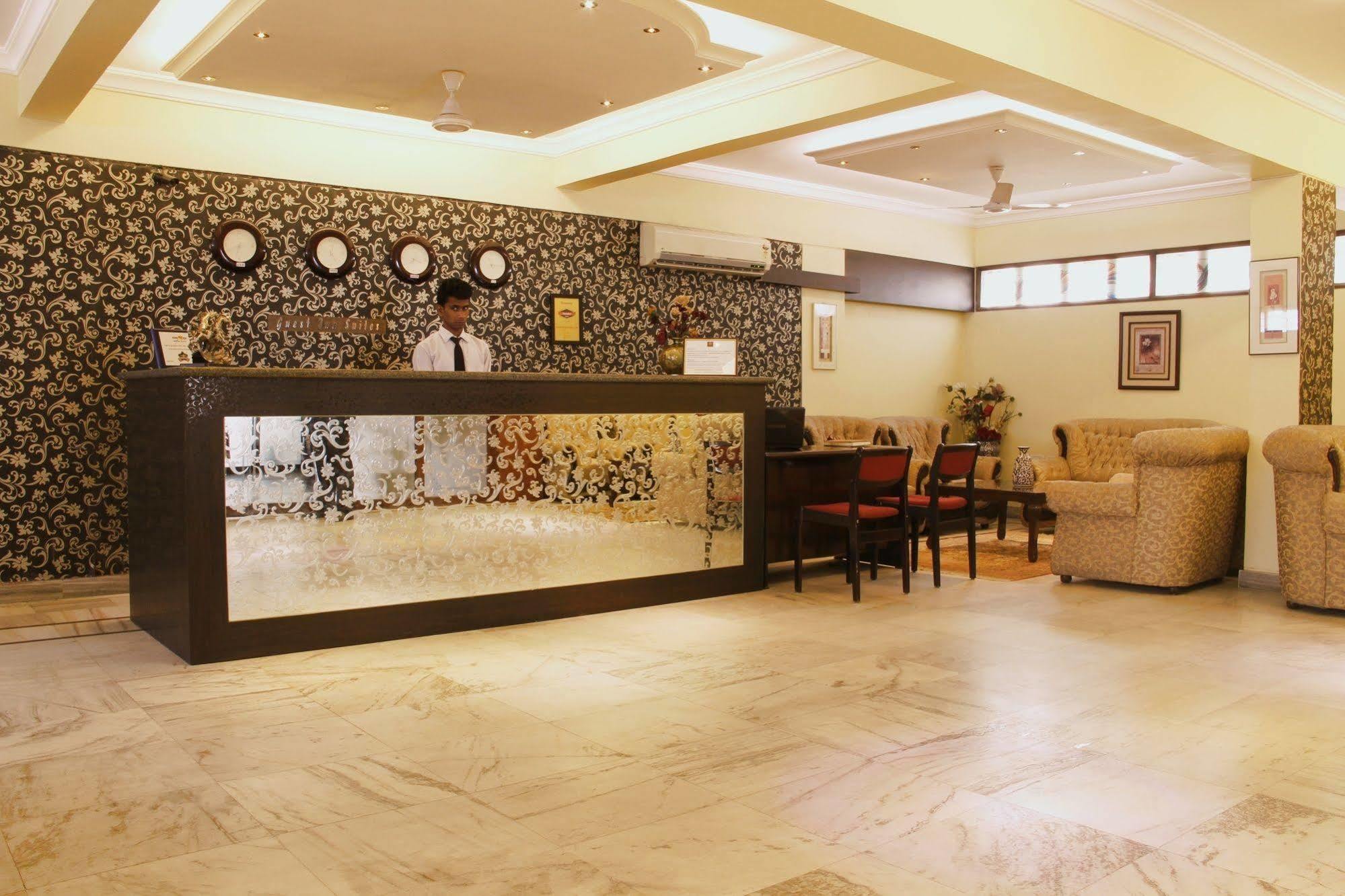 海得拉巴 Genx Banjara Hill 1589酒店 外观 照片